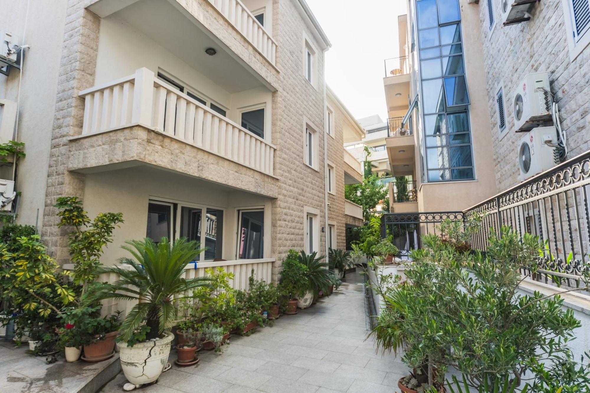 Apartments Franicevic Petrovac 외부 사진